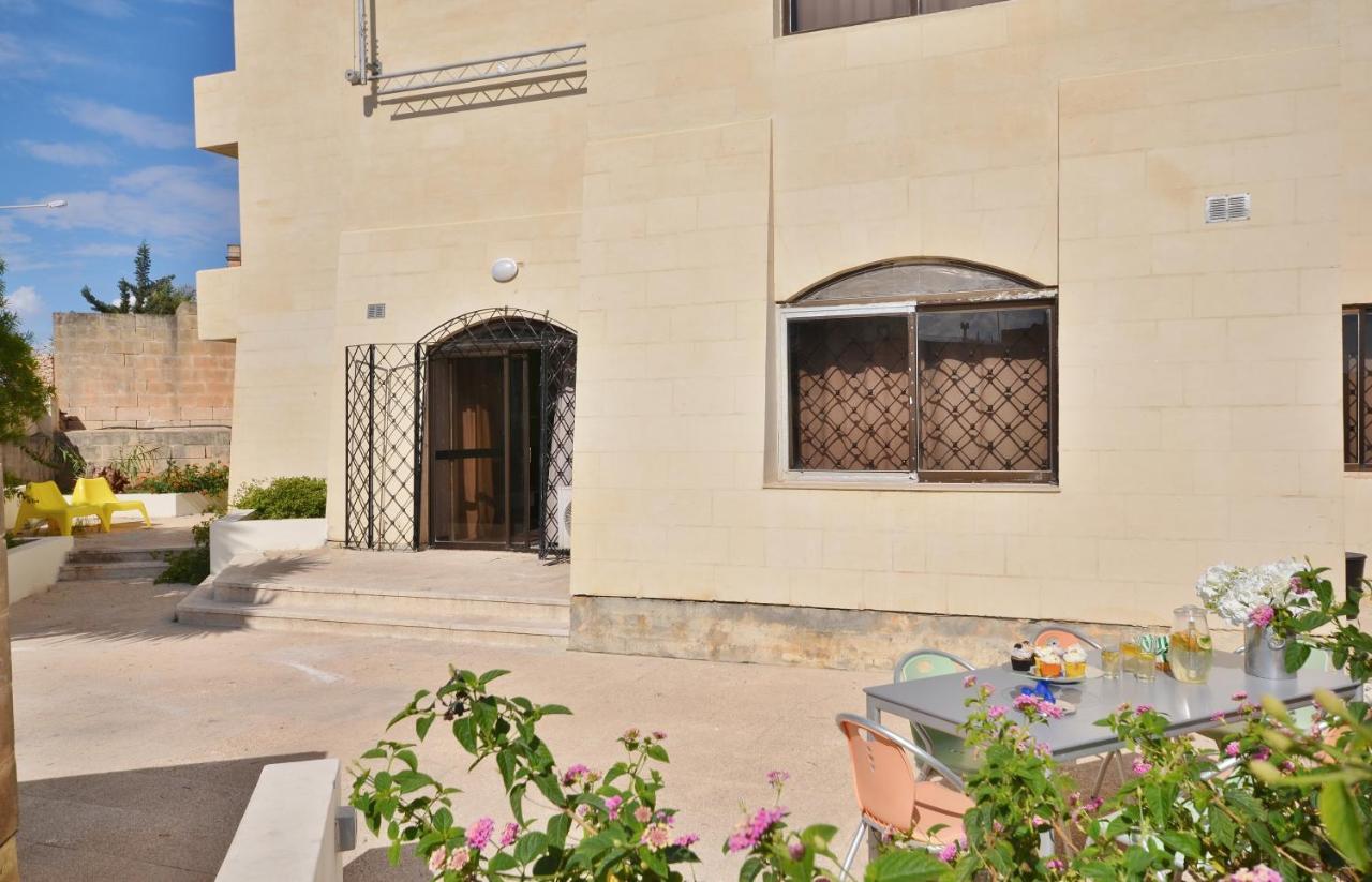 Light And Bright St Julians Central 1 Apartment Saint Julian's Bagian luar foto