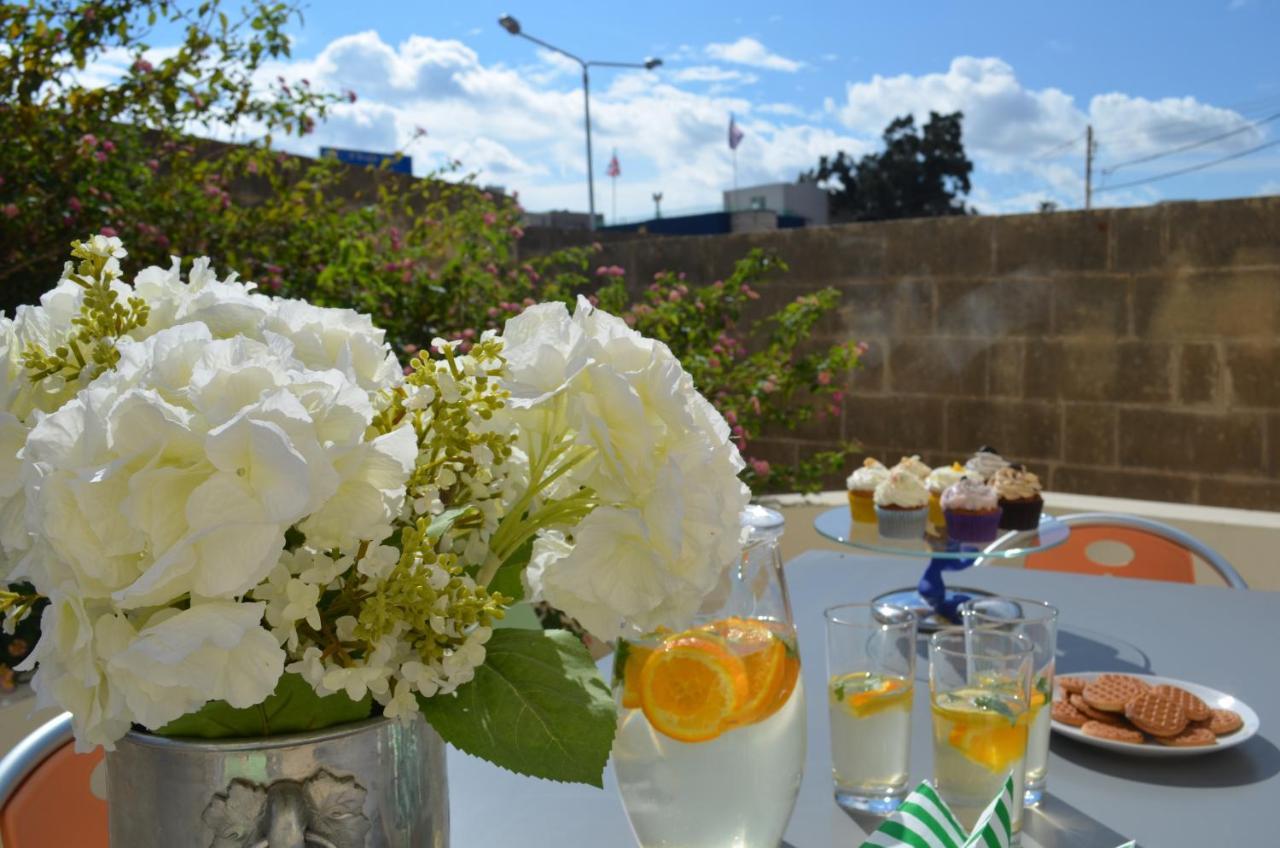 Light And Bright St Julians Central 1 Apartment Saint Julian's Bagian luar foto