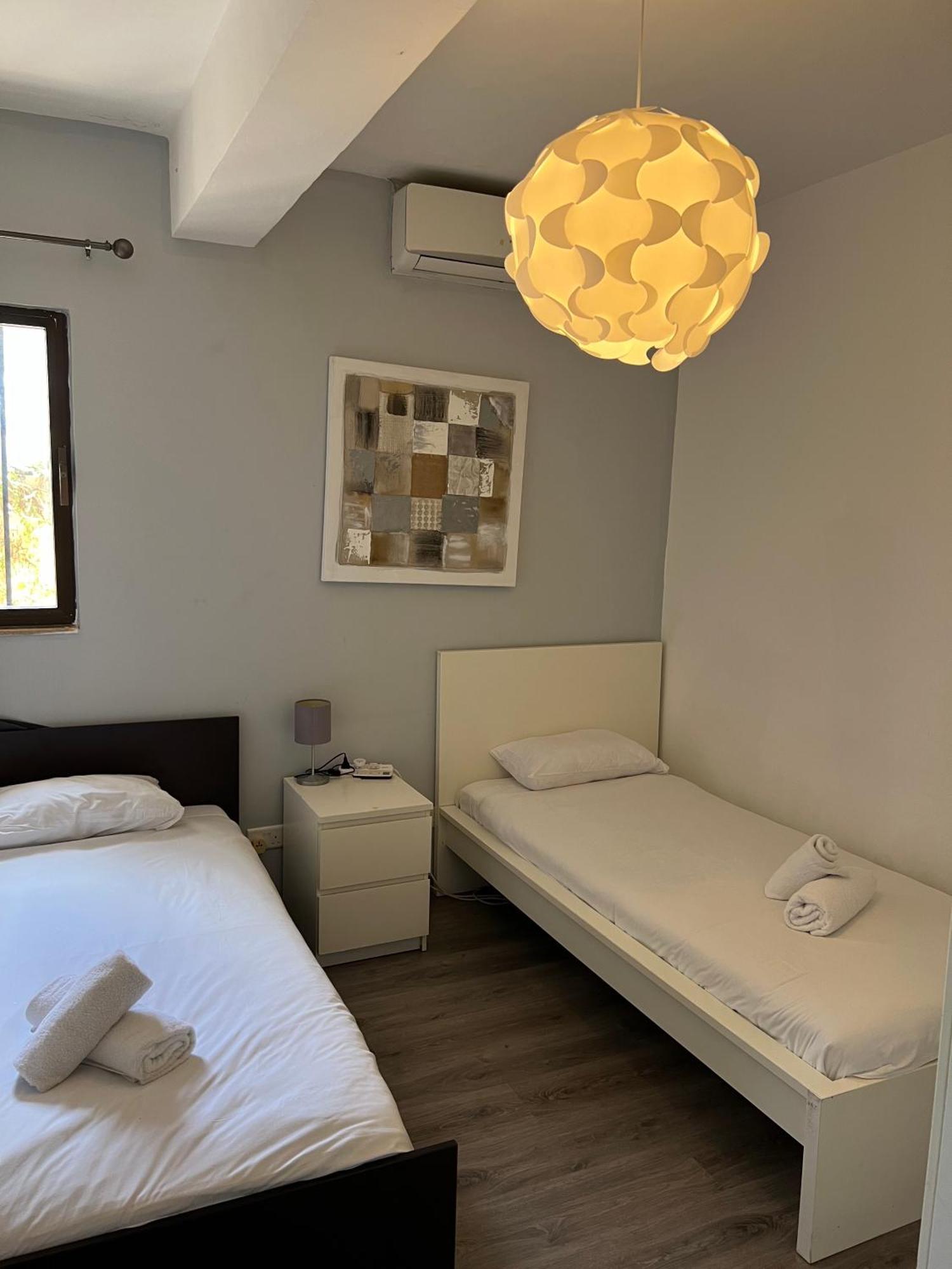 Light And Bright St Julians Central 1 Apartment Saint Julian's Bagian luar foto